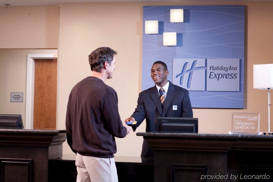 Holiday Inn Express & Suites - Huntsville Airport By Ihg Madison Interno foto